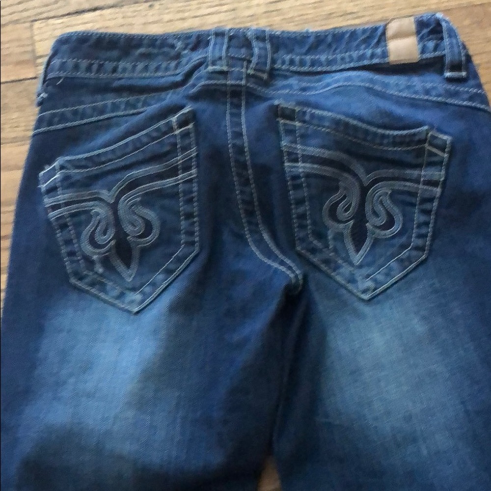 Nice pair of Maurice’s capris size 1/2 good look